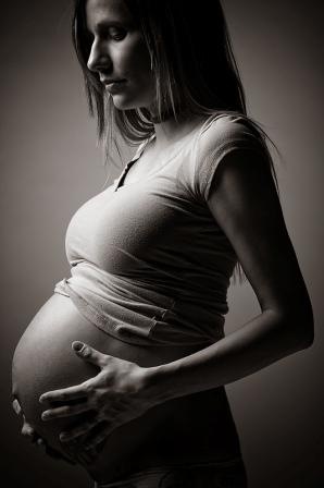 "בעצב תלדי בנים" – הריון בסיכון